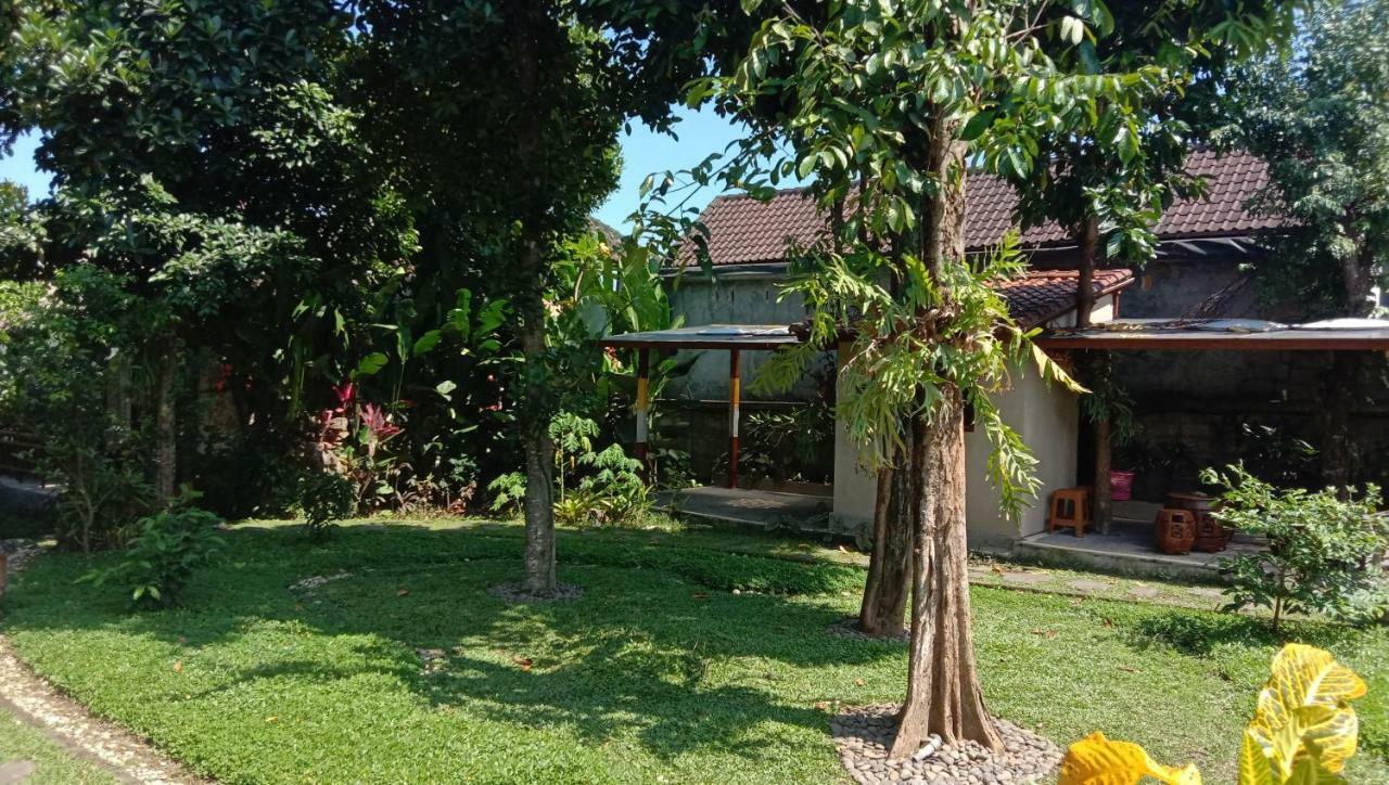 Astawa House Hotel Ubud  Exterior photo